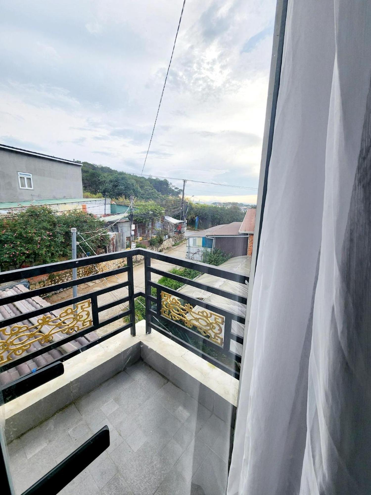 Happy Bun Hotel Da Lat Exterior photo